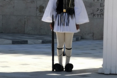 00168-Guards-at-Tomb