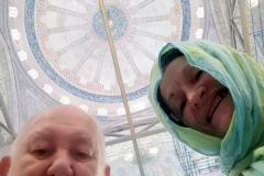 0070-2022-Istanbul-0035-Blue-Mosque-Red-4