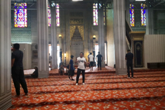 0077-2022-Istanbul-0035-Blue-Mosque-Red-5